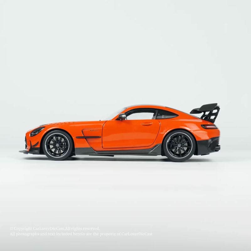 Minichamps 1:18 Mercedes-AMG GT Black Series Diecast Model