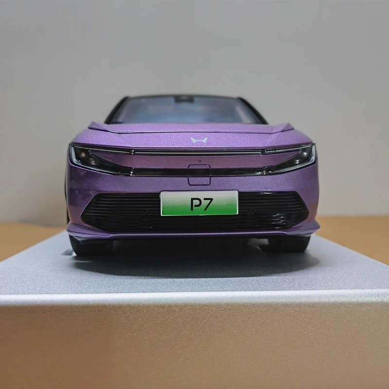 GAC Honda P7 1:18 Diecast Model Car