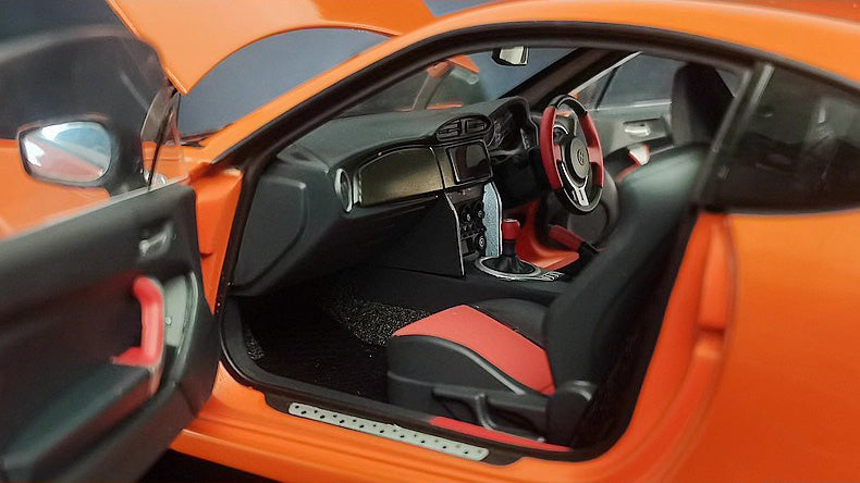 AUTOart 1:18 Toyota 86 GT Diecast Car