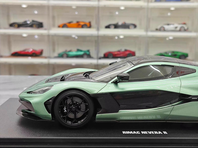 GT Spirit 1:18 Rimac Nevera R Resin Model – GT547