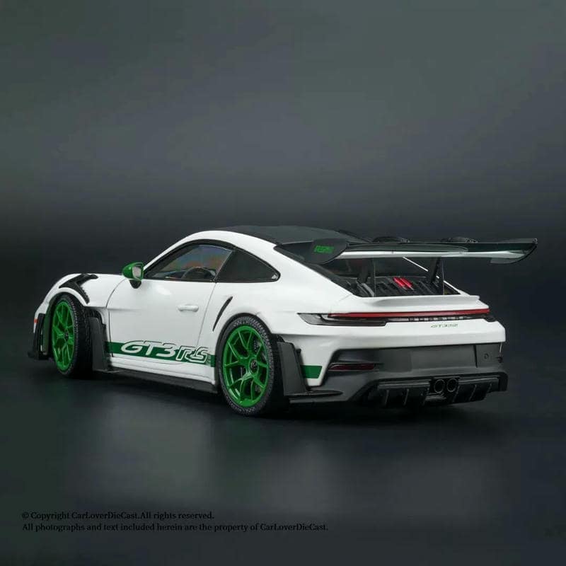 MINICHAMPS 1:18 Porsche 911 GT3 RS Diecast Model Car – Full Opening Limited Edition Collector