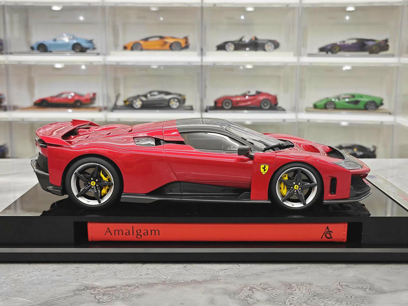 Amalgam 1:18 Ferrari F80 Resin Model Car