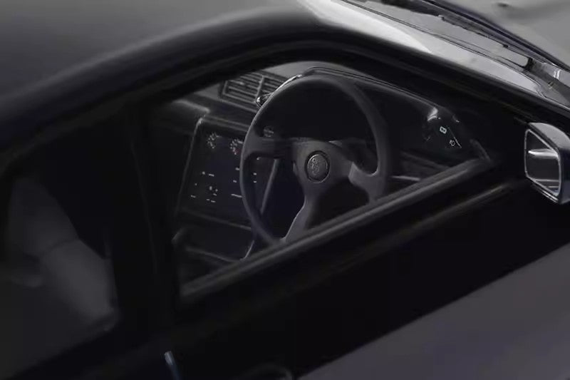 OTTO 1:18 Nissan GT-R R32 Resin Model