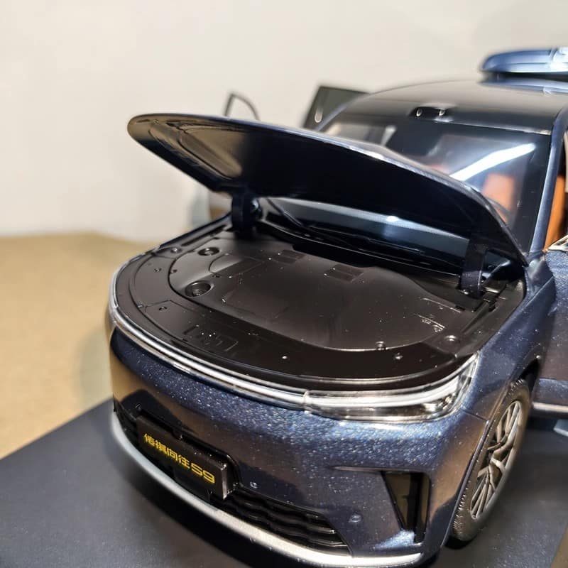OEM GAC Trumpchi S9 1:18 Diecast Model Car