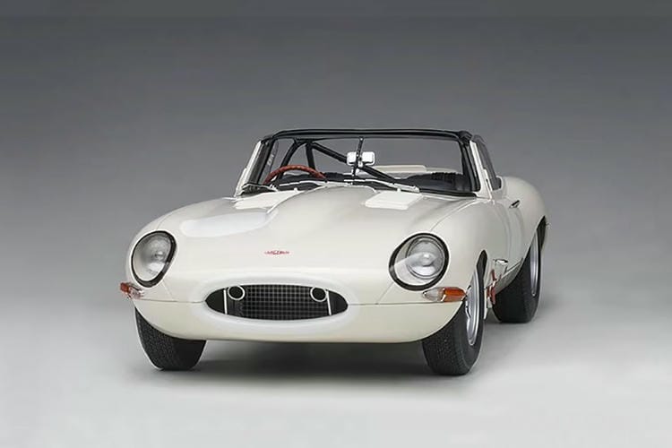 AUTOart 1/18 For Jaguar Jaguar LIGHT E-Type Car Model  Diecast model cars