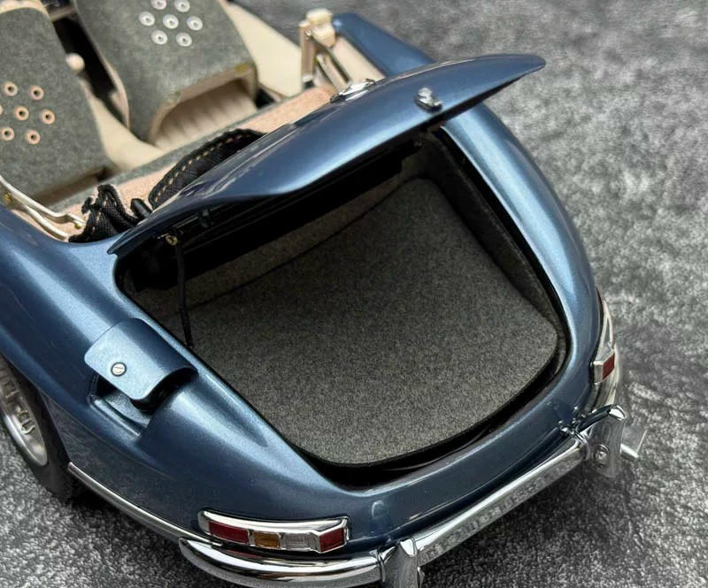 CMC 1:18 Mercedes-Benz 300SL Roadster Coupe Diecast Model