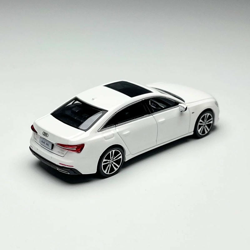 VAV 1:64 Audi A6L Alloy Model