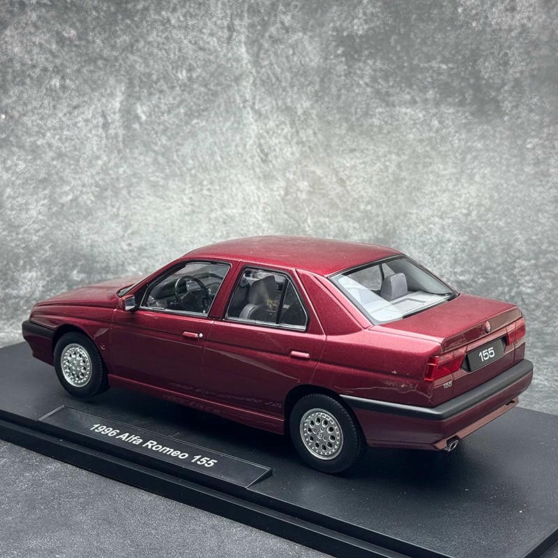 Alfa Romeo 155 Carabinieri 1996 1:18 KK Diecast Model Car