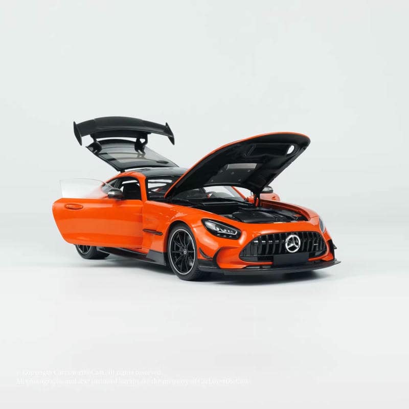 Minichamps 1:18 Mercedes-AMG GT Black Series Diecast Model
