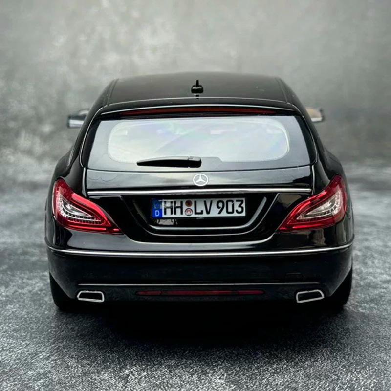 Norev 1:18 Mercedes-Benz CLS-Class Coupe (C218) 2011 Diecast Model