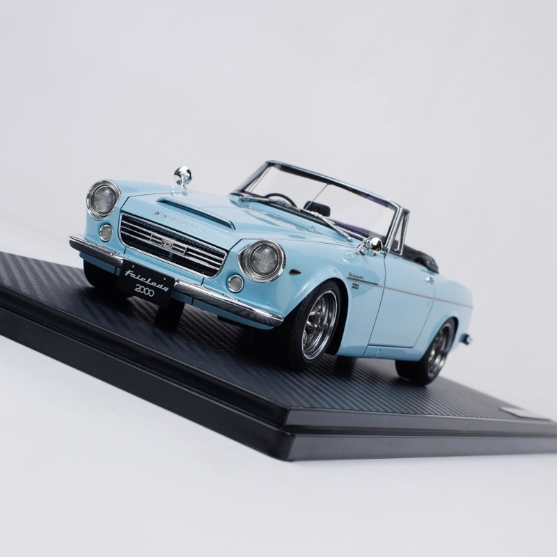Ignition Model Fairlady 2000 SR311 1:18 Limited Resin Model Car