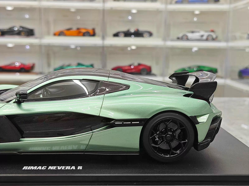 GT Spirit 1:18 Rimac Nevera R Resin Model – GT547
