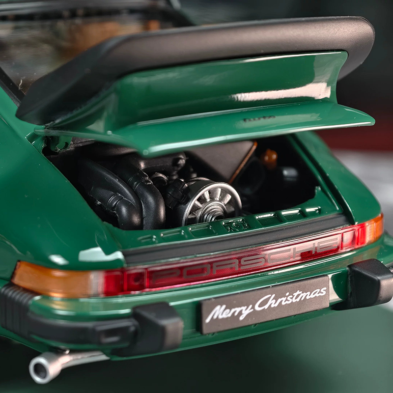 NOREV 1:18 Christmas Edition Volkswagen Beetle, Porsche 911 &amp; Fiat 500 Diecast Model Cars