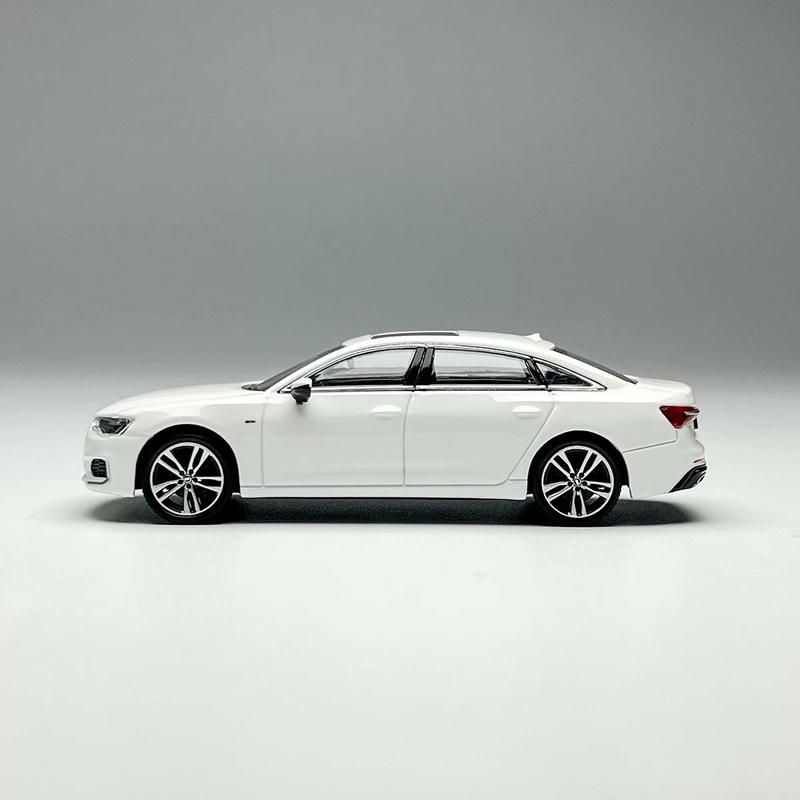VAV 1:64 Audi A6L Alloy Model