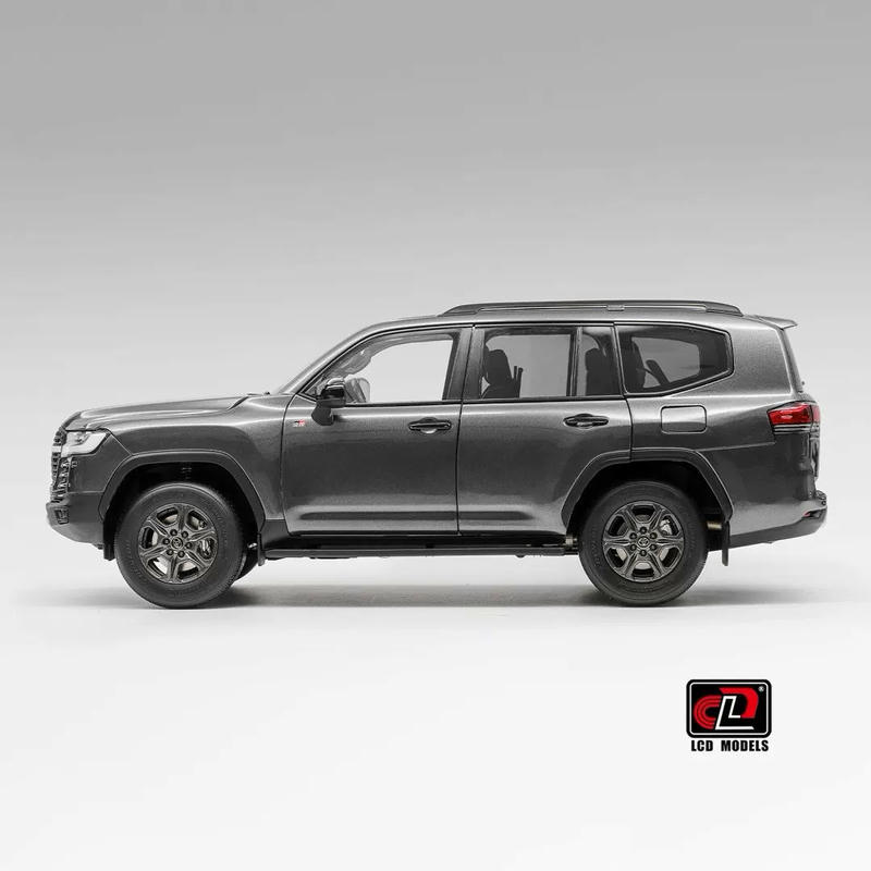 LCD 1:18 Toyota Land Cruiser 300 GR Sport Diecast Model