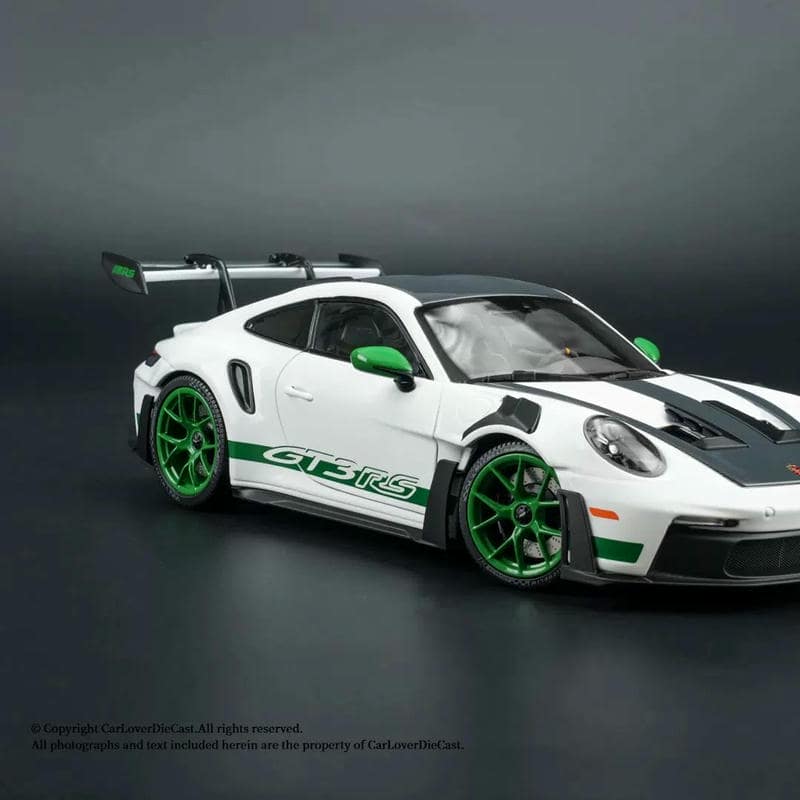 MINICHAMPS 1:18 Porsche 911 GT3 RS Diecast Model Car – Full Opening Limited Edition Collector