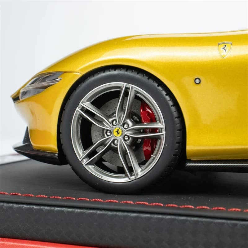 MR 1:18 Ferrari Roma Spider 2023 Resin Model Car – Premium Convertible Supercar