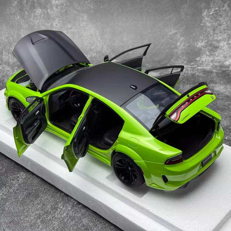 AUTOart 1:18 Dodge Charger Scat Pack Widebody Diecast Model