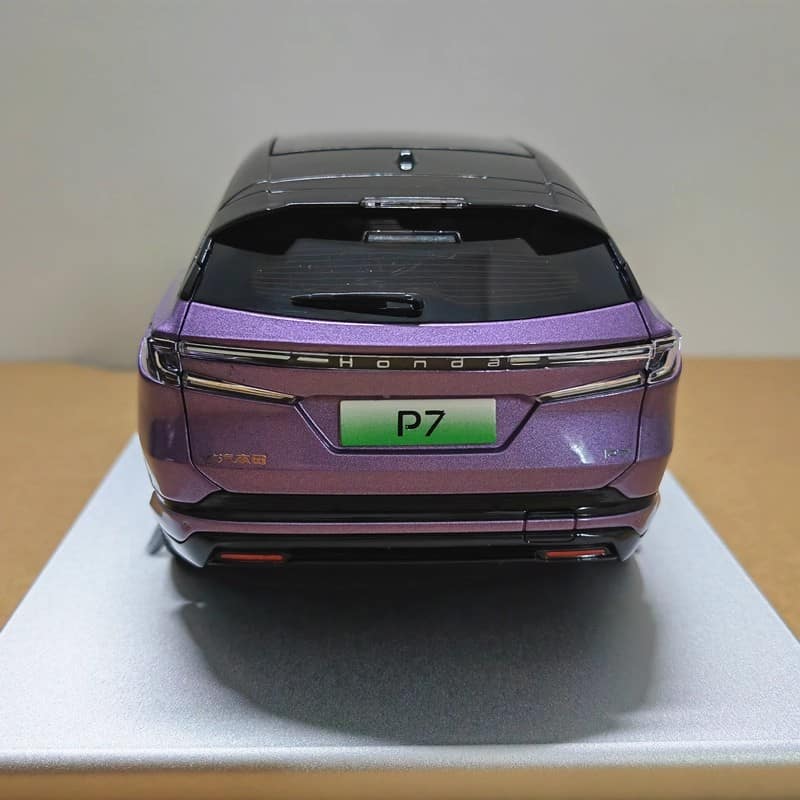 GAC Honda P7 1:18 Diecast Model Car