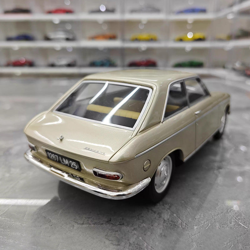 OTTO 1:18 Peugeot 204 (1965) Resin Model Car