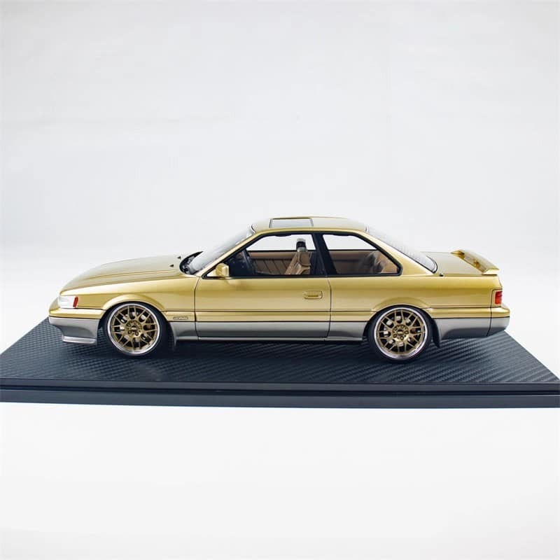 Ignition Model Nissan Leopard F31 Ultima V30 1:18 Resin Model Car