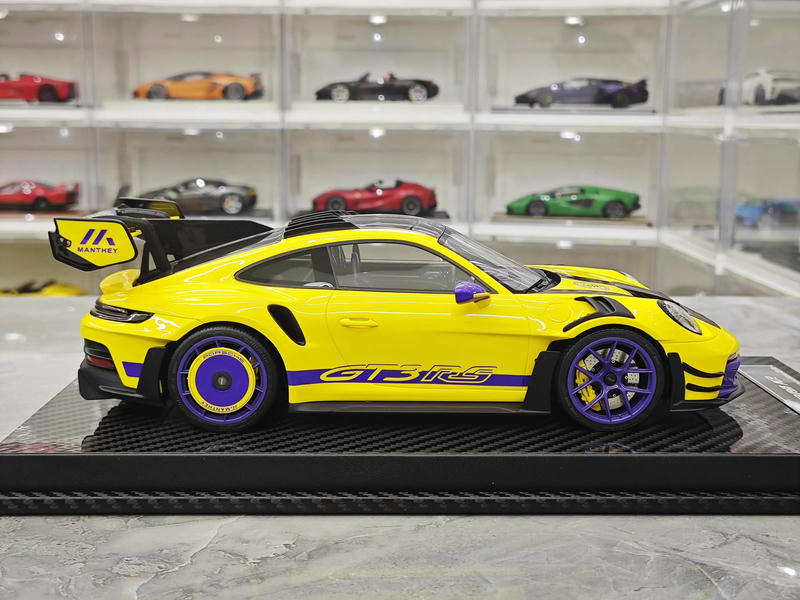 VIP Model 1:18 Porsche 911 GT3 RS Manthey Racing Resin Model