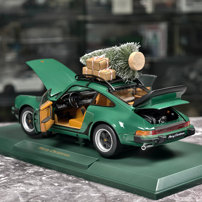 NOREV 1:18 Christmas Edition Volkswagen Beetle, Porsche 911 &amp; Fiat 500 Diecast Model Cars
