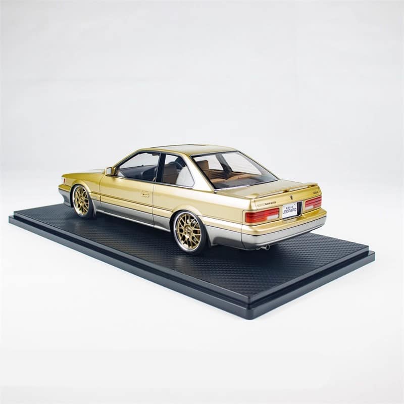 Ignition Model Nissan Leopard F31 Ultima V30 1:18 Resin Model Car