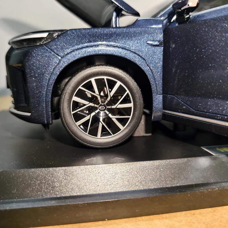 OEM GAC Trumpchi S9 1:18 Diecast Model Car