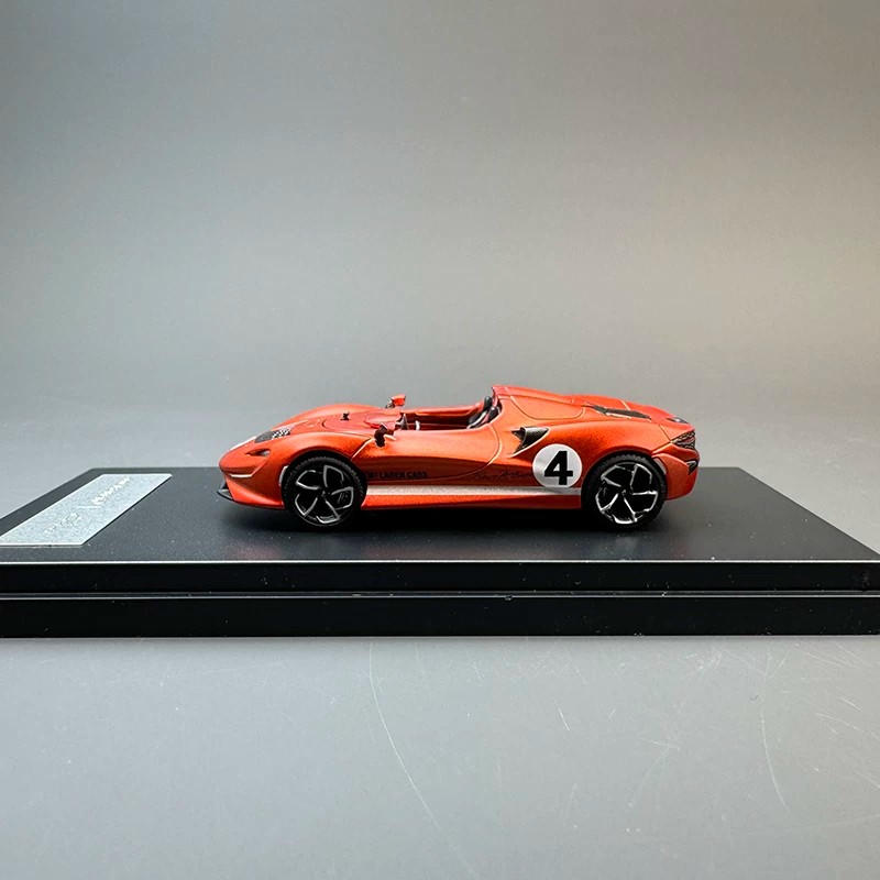 LCD 1:64 McLaren Elva Diecast Model