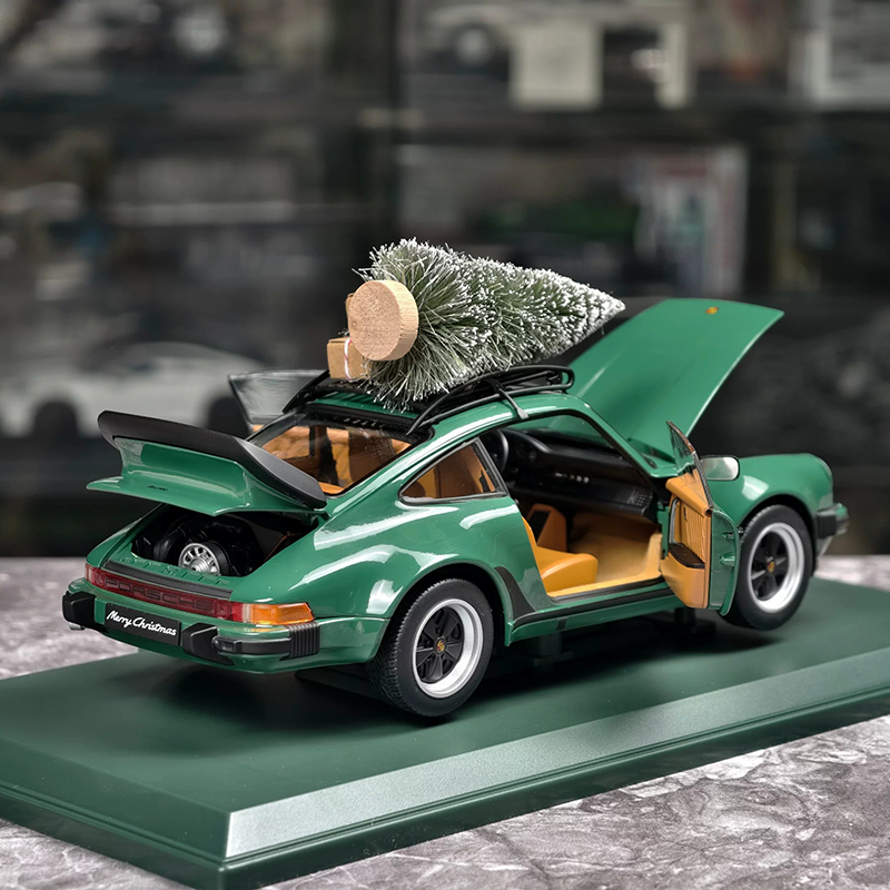 NOREV 1:18 Christmas Edition Volkswagen Beetle, Porsche 911 &amp; Fiat 500 Diecast Model Cars