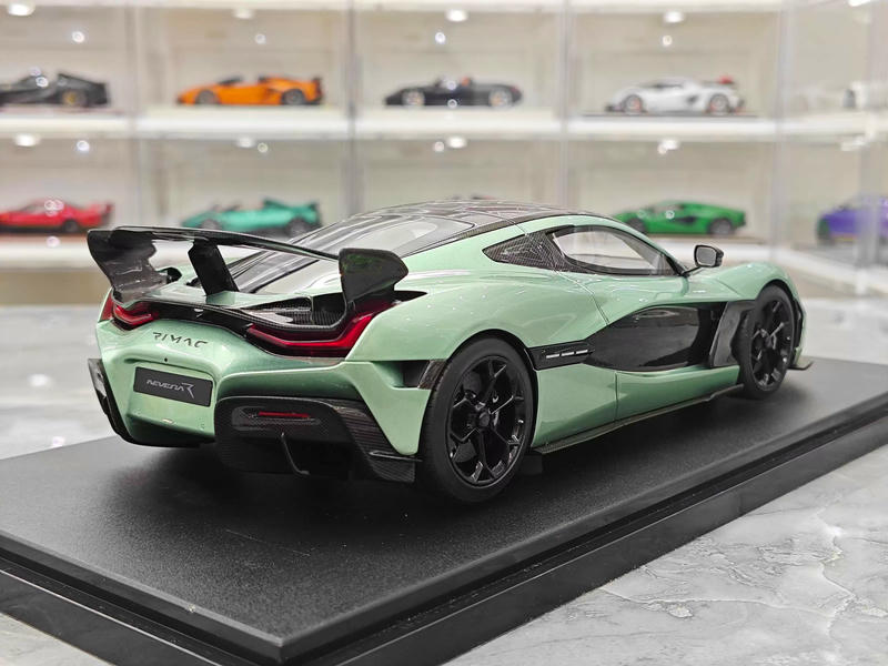GT Spirit 1:18 Rimac Nevera R Resin Model – GT547