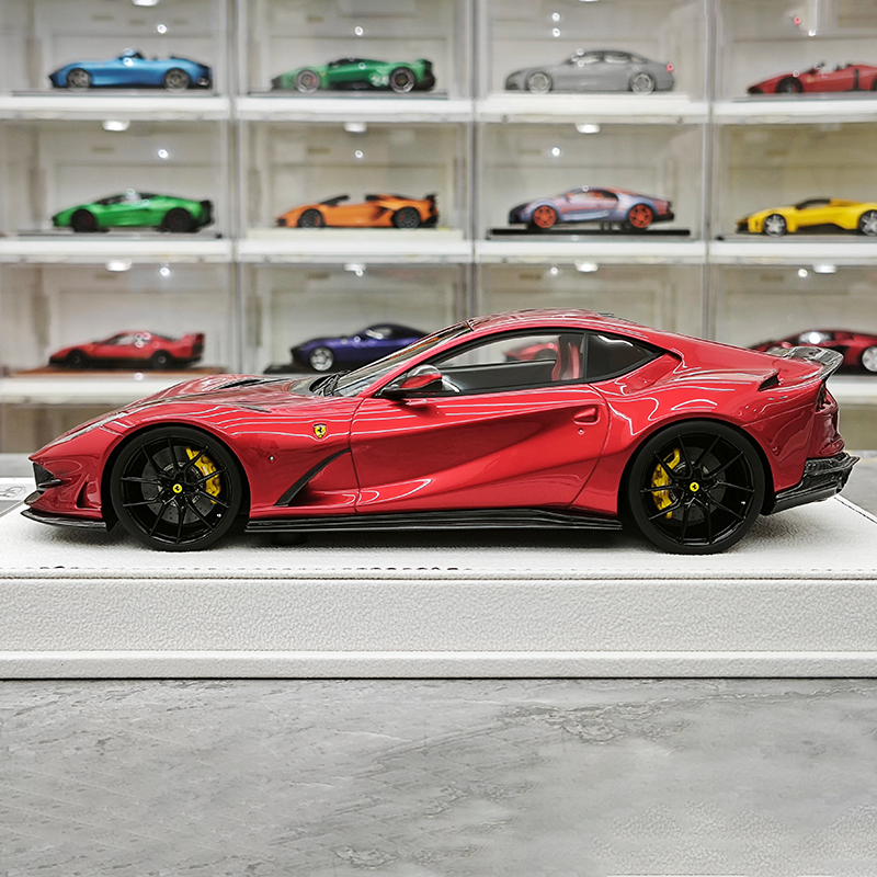 GH 1:18 Ferrari 812 Superfast Limited Edition Resin Model Car