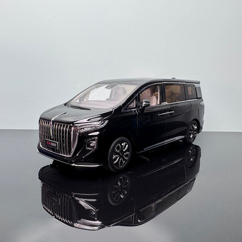Hongqi HQ9 Nanny Car Diecast Model – 1:18 Scale Luxury Collectible