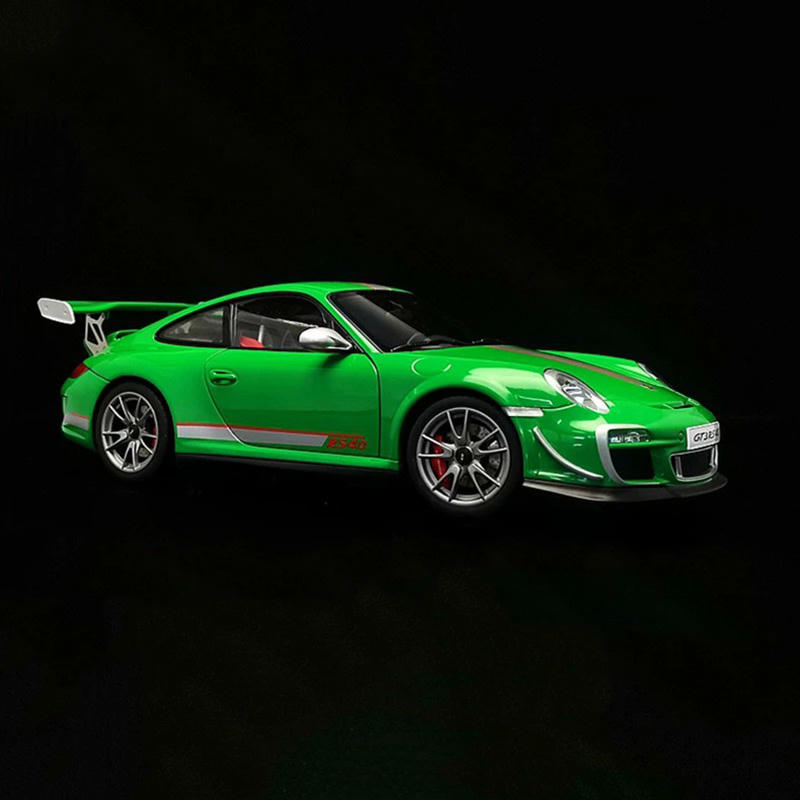 AUTOart 1:18 Porsche 911 GT3 RS 4.0 Diecast Model Car – Green