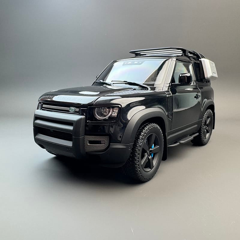 Almost Real Land Rover Defender 90 1:18 Alloy Diecast Model Car