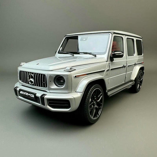 Almost Real 1:18 Mercedes-Benz G63