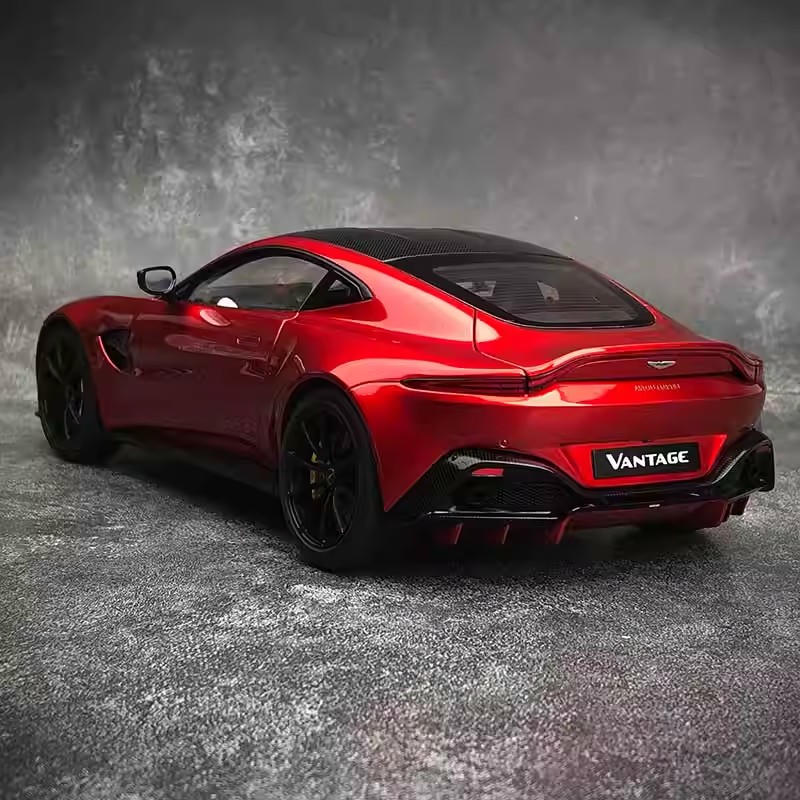 AUTOart 1:18 Aston Martin Vantage 2019 Alloy Diecast Model