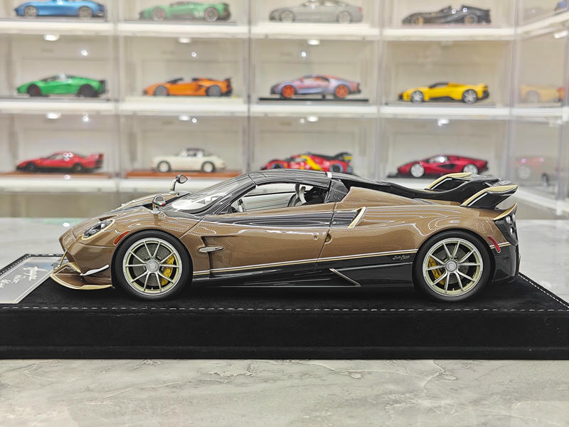 HH Model Pagani Huayra Roadster Limited Edition 1:18 Resin Model Car