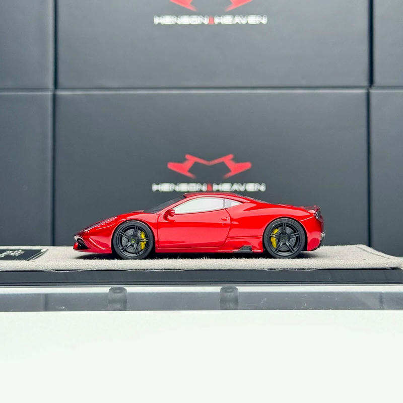 HH Model 1:64 Ferrari 458 Speciale Resin Model