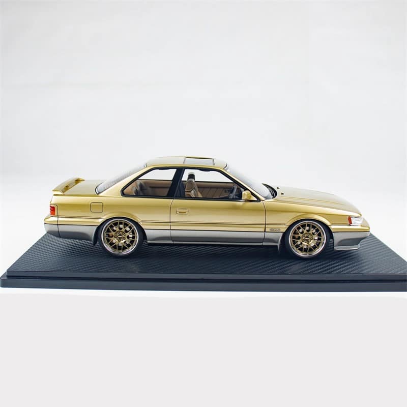 Ignition Model Nissan Leopard F31 Ultima V30 1:18 Resin Model Car