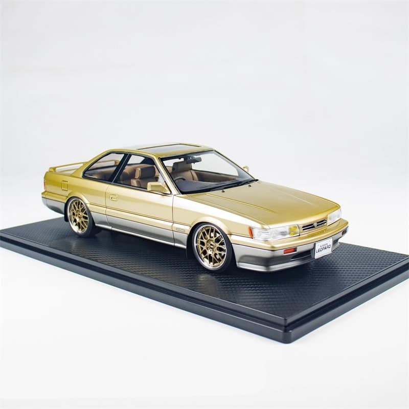1/18 イグニッションモデル レパード ig3815 v30 F31 金 イグニッションモデル 1/18 日産 レパード アルティマ V30 ツインカム