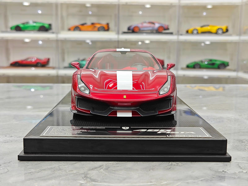 Dino Model 1:18 Ferrari 488 Pista Resin (Fully Open) Model