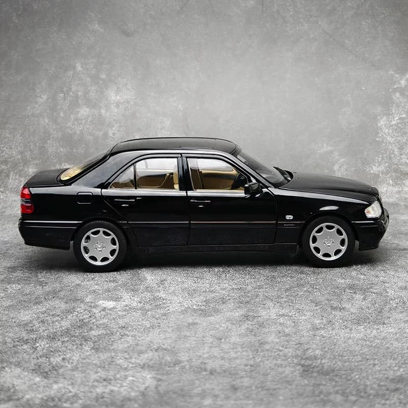 NOREV 1:18 Mercedes-Benz C-Class C200 (W202) 1997 Diecast Model