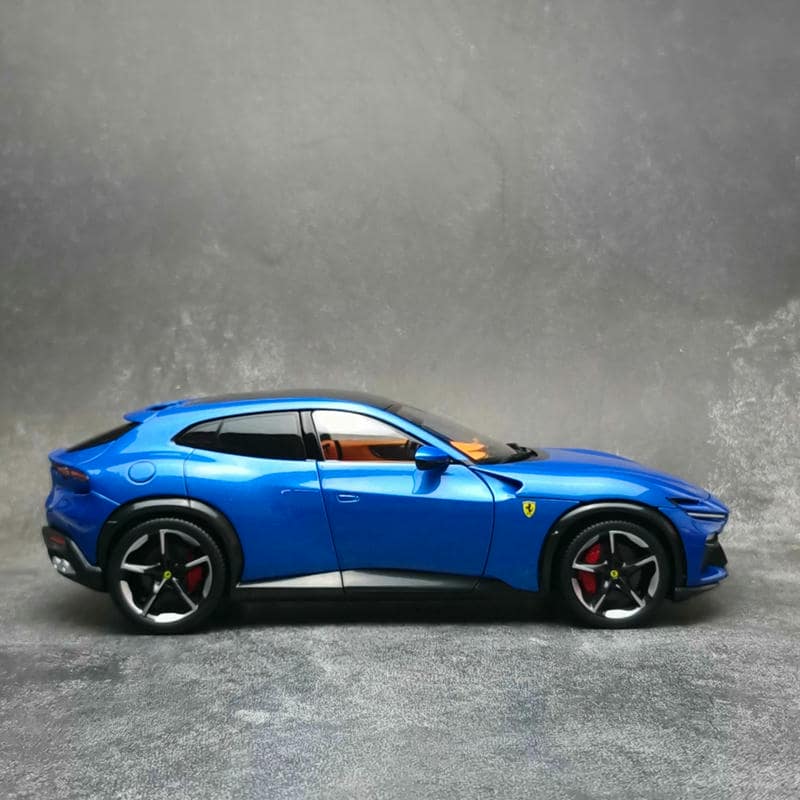 Bburago 1:18 Ferrari Purosangue FUV Diecast Model