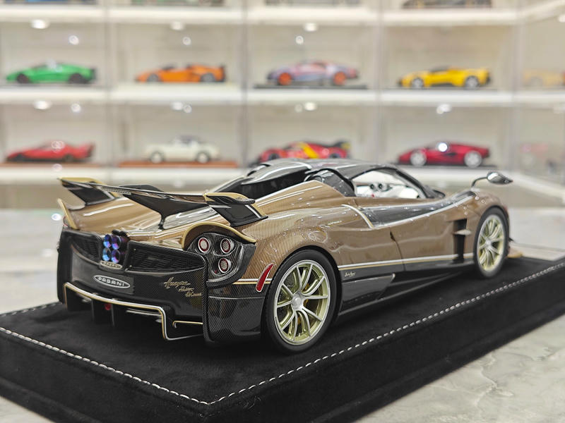 HH Model Pagani Huayra Roadster Limited Edition 1:18 Resin Model Car