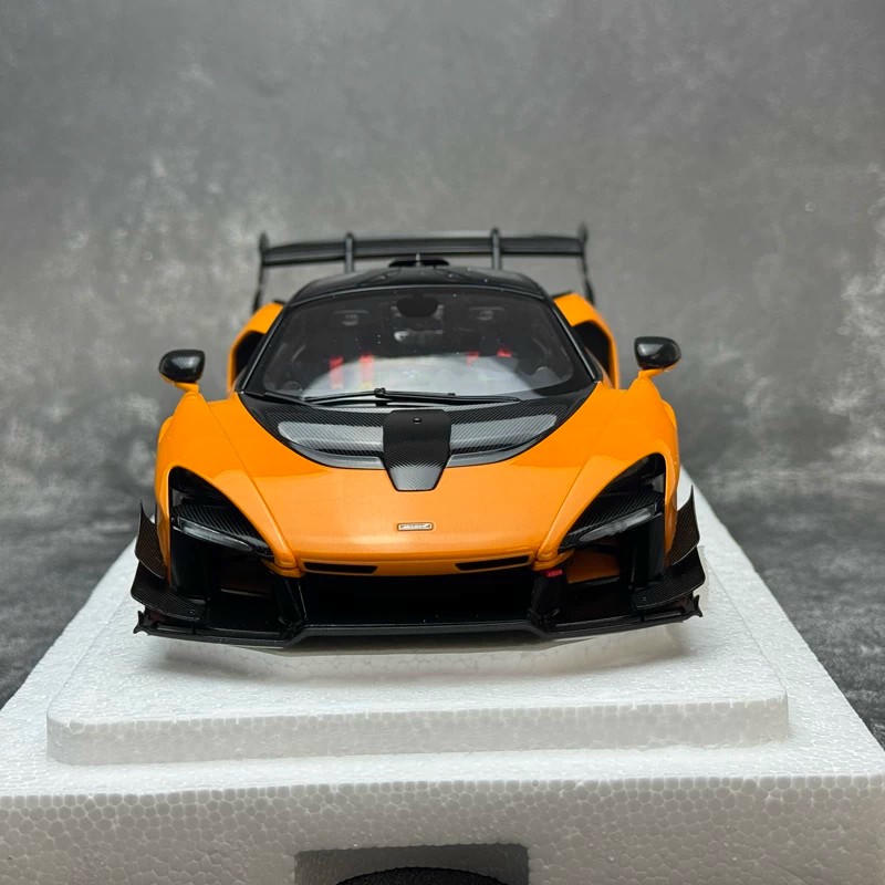 AUTOart 1:18 McLaren Senna GTR Diecast Model