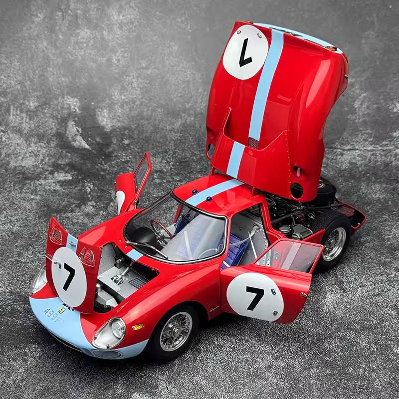 CMC 1:18 Ferrari 250 LM Alloy Diecast Model Car
