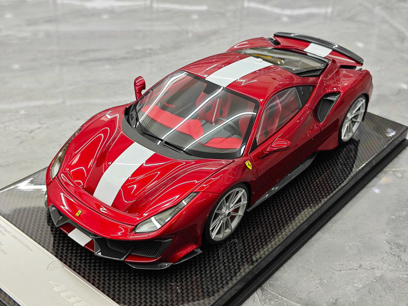 Dino Model 1:18 Ferrari 488 Pista Resin (Fully Open) Model