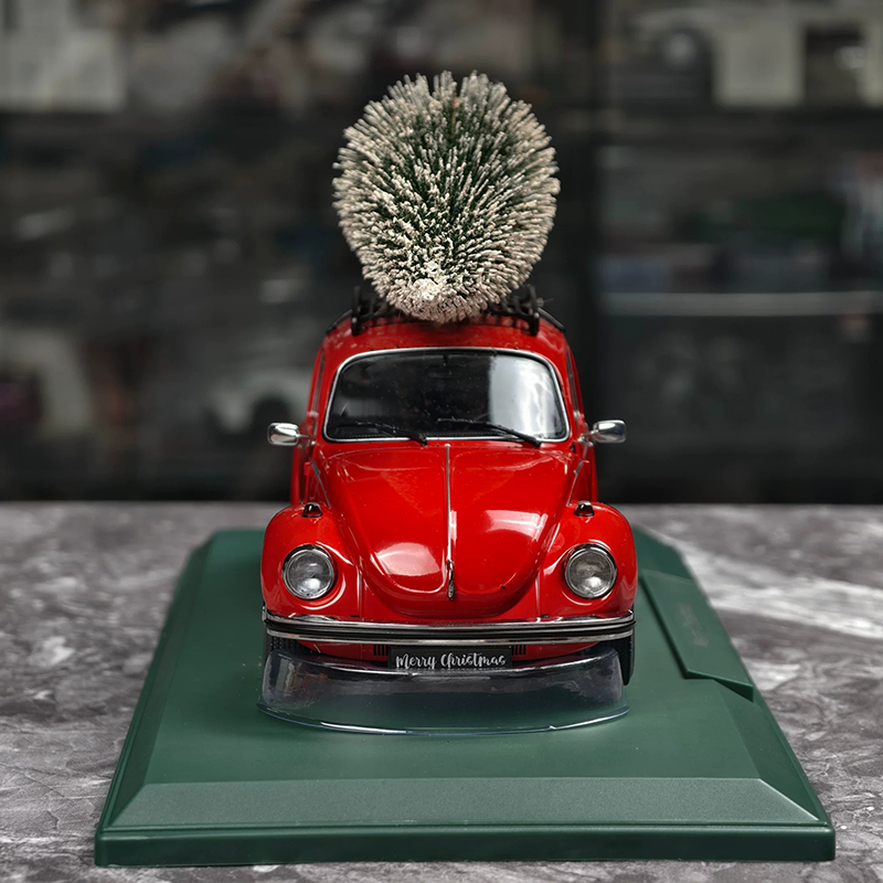 NOREV 1:18 Christmas Edition Volkswagen Beetle, Porsche 911 &amp; Fiat 500 Diecast Model Cars